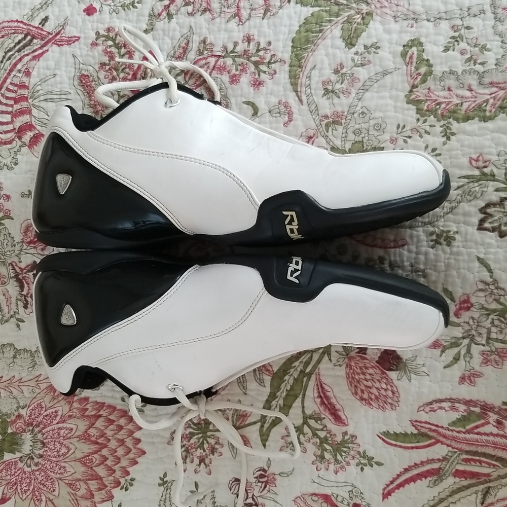 Reebok 704 Flu 4 Sneakers - Picture 3 of 9